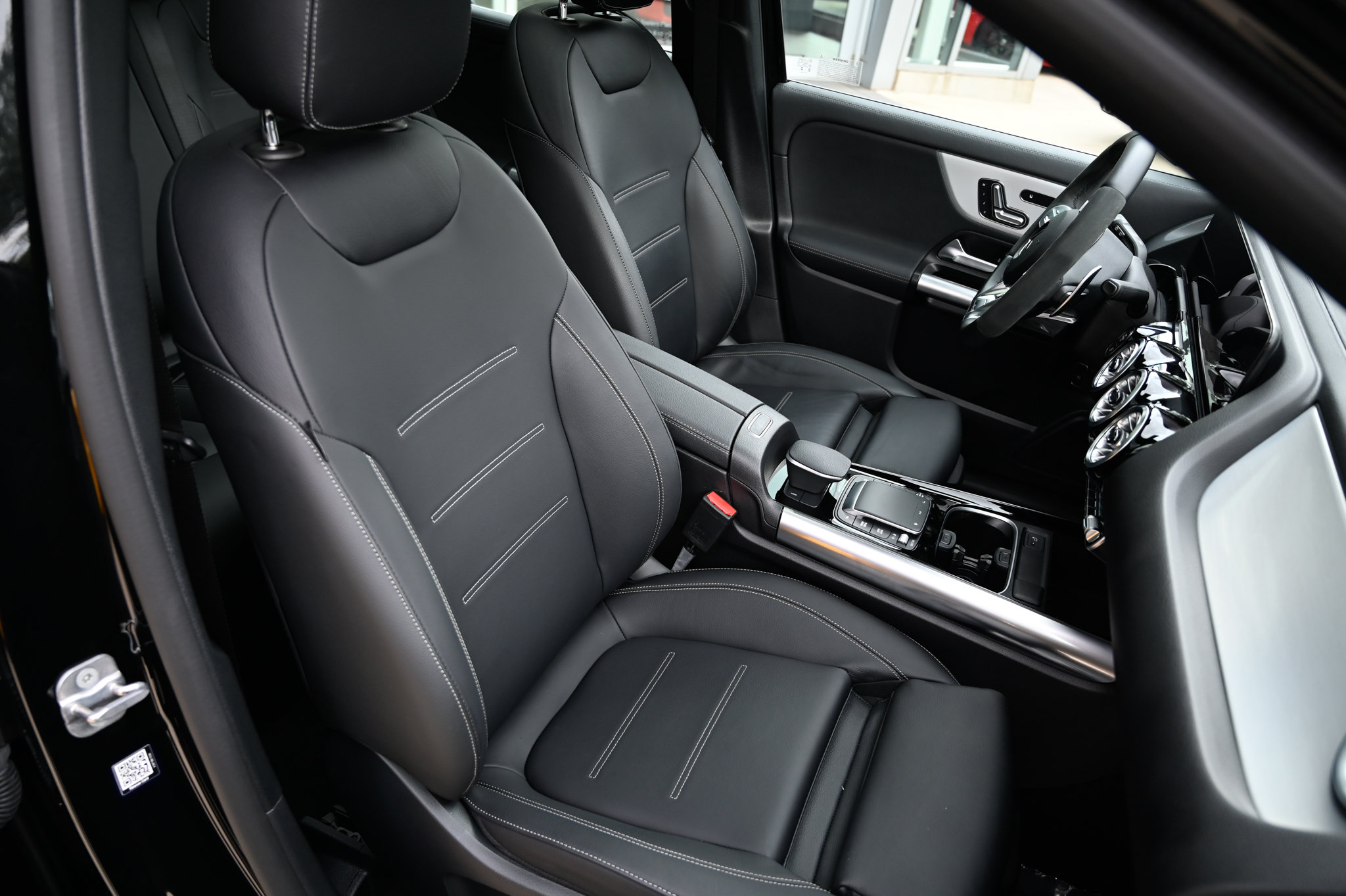 Used 2023 Mercedes-Benz GLA 35 AMG 4MATIC image 57