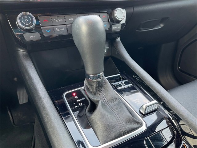 Used 2024 Jeep Compass Limited image 22