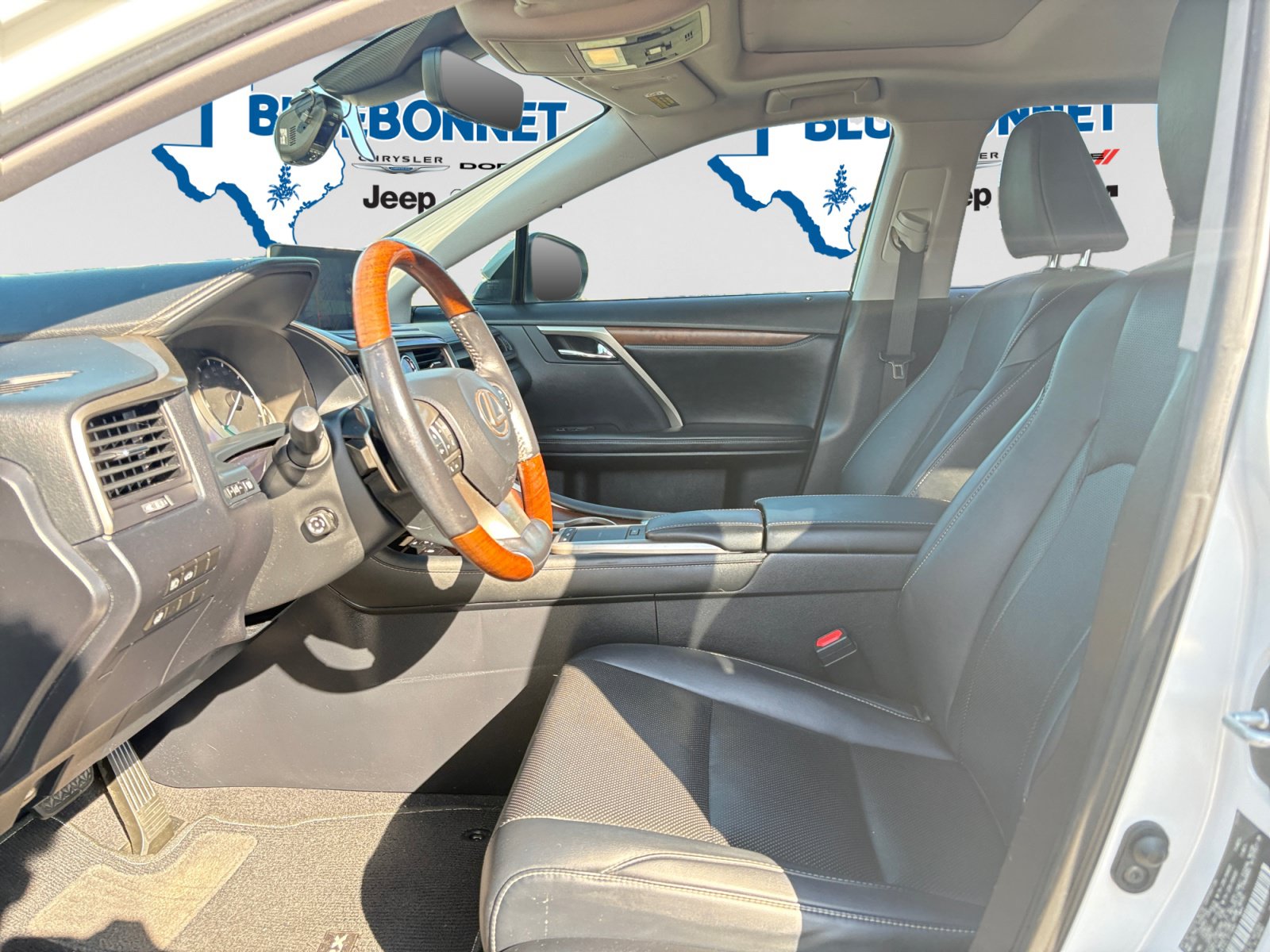 Used 2020 Lexus RX 350L FWD w/ Premium Package image 11