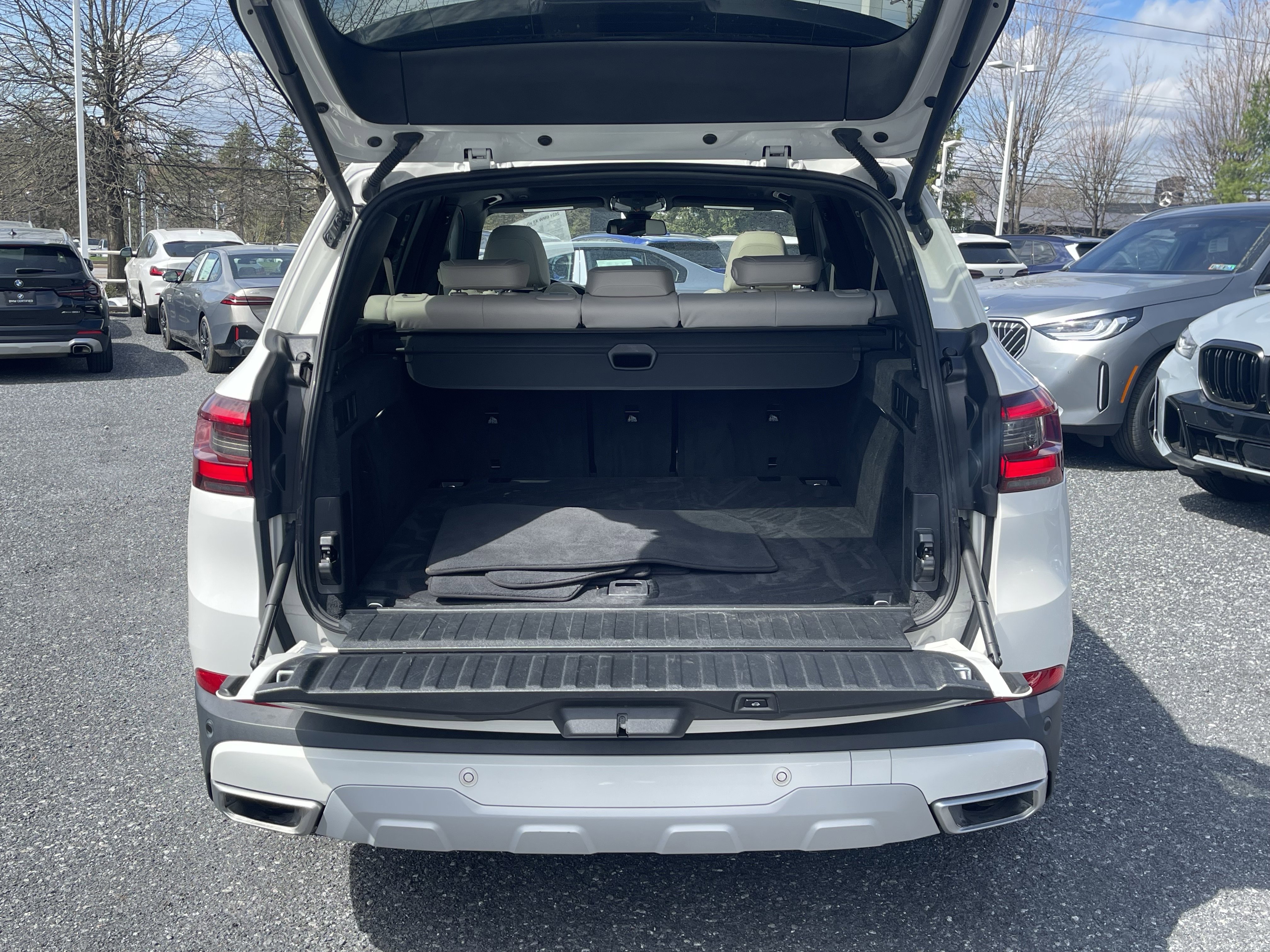 Used 2021 BMW X5 xDrive40i w/ Premium Package image 8