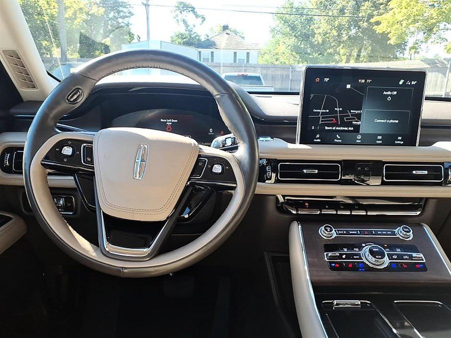 Used 2023 Lincoln Aviator Reserve w/ Equipment Group 201A AWD/4WD image 14