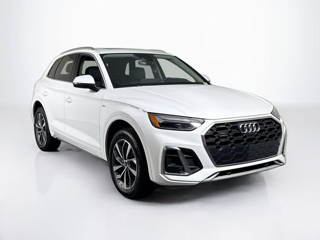 Used 2023 Audi Q5 2.0T Premium Plus w/ Premium Plus Package AWD/4WD image 7