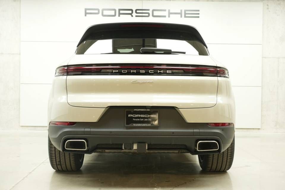 New 2026 Porsche Cayenne image 12