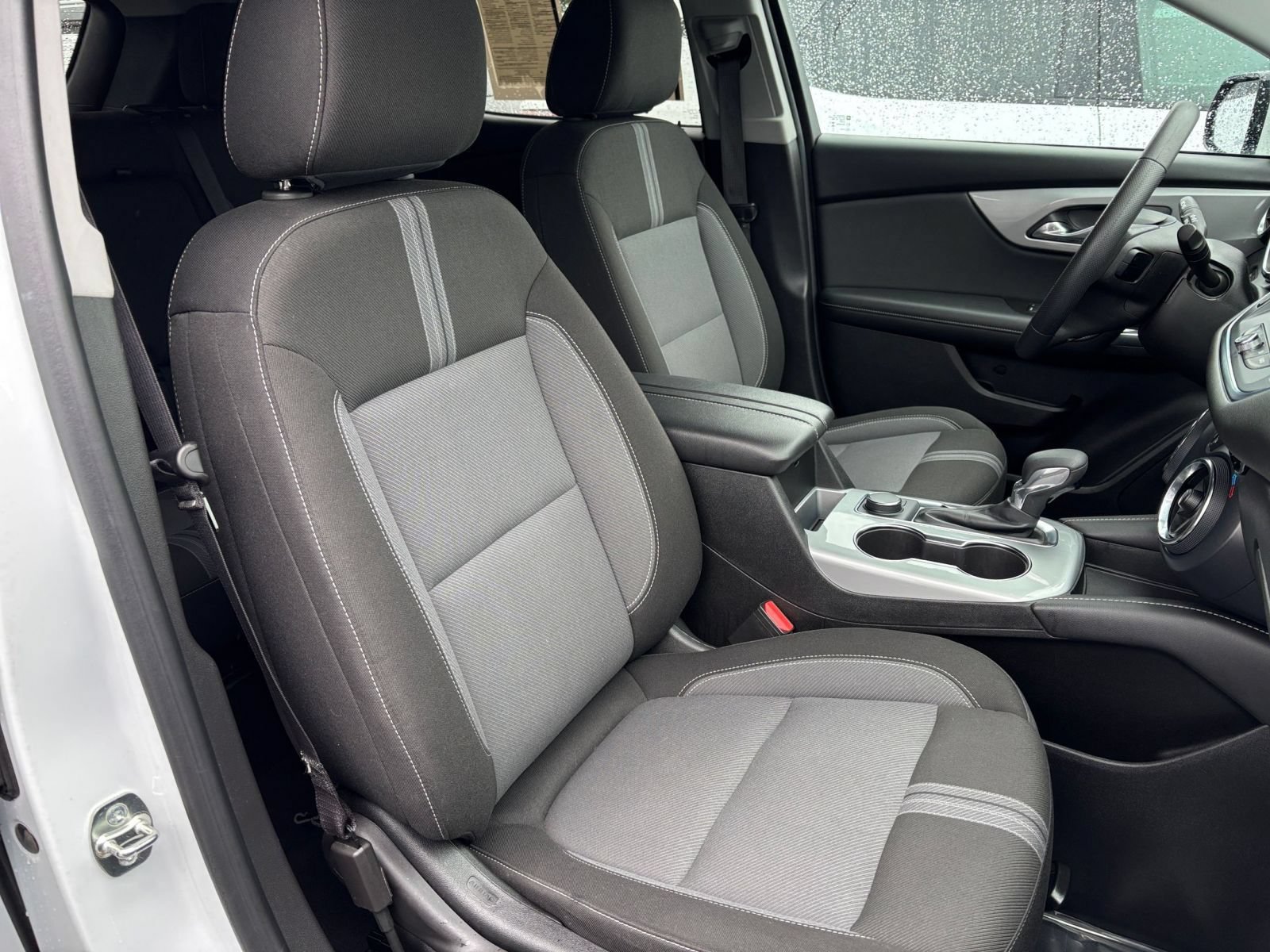 Used 2025 Chevrolet Blazer LT FWD image 37