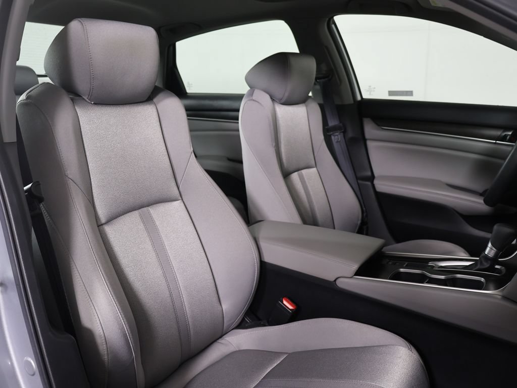 Used 2020 Honda Accord EX image 28