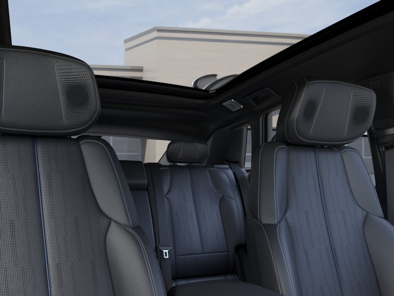 New 2026 Cadillac Lyriq V AWD/4WD image 24