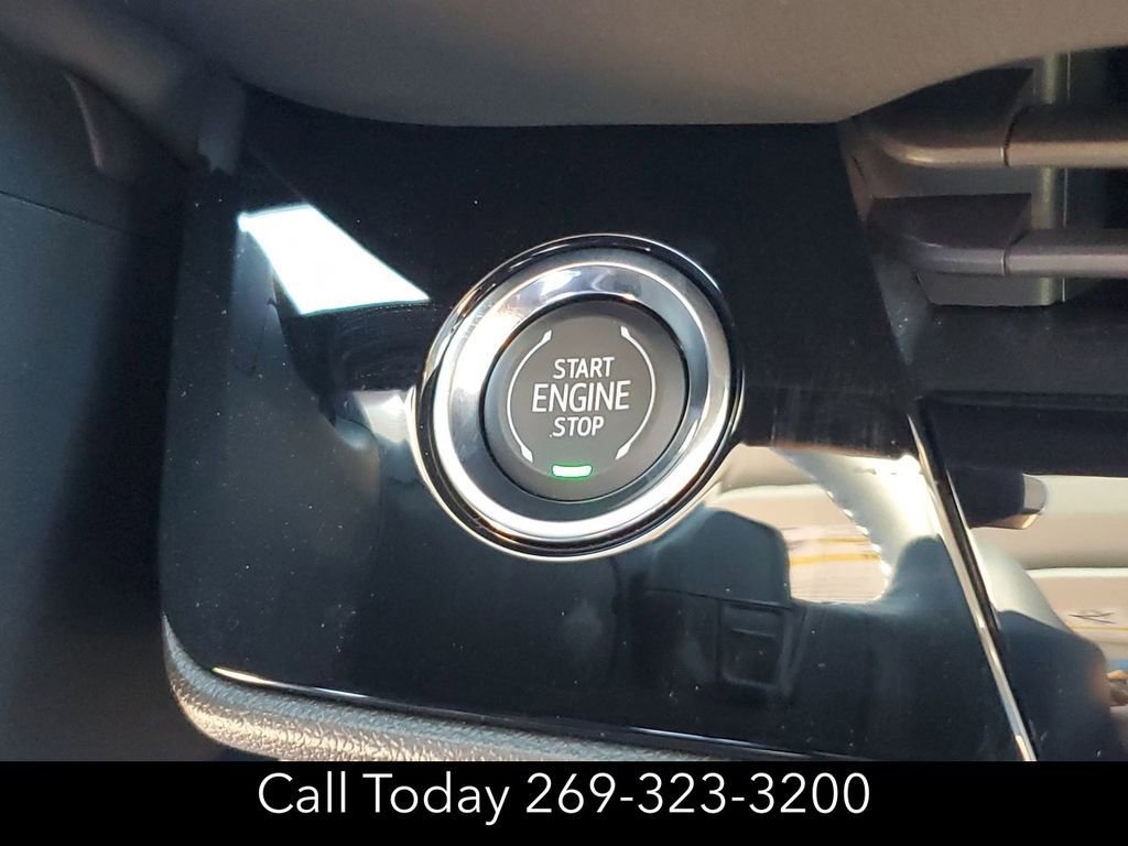 New 2025 Buick Envision Sport Touring image 19