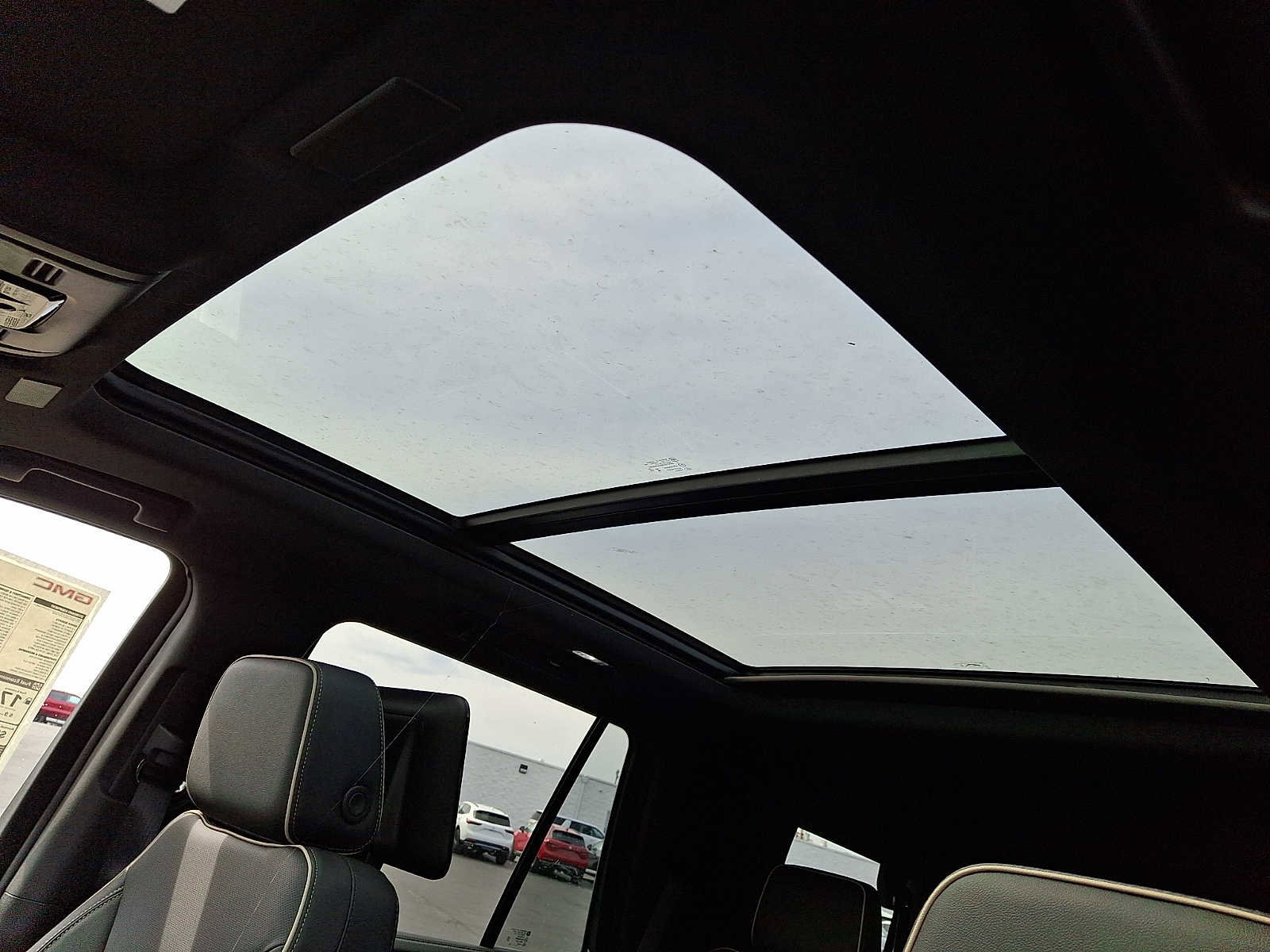 New 2026 GMC Yukon Elevation w/ Elevation Premium Package image 15