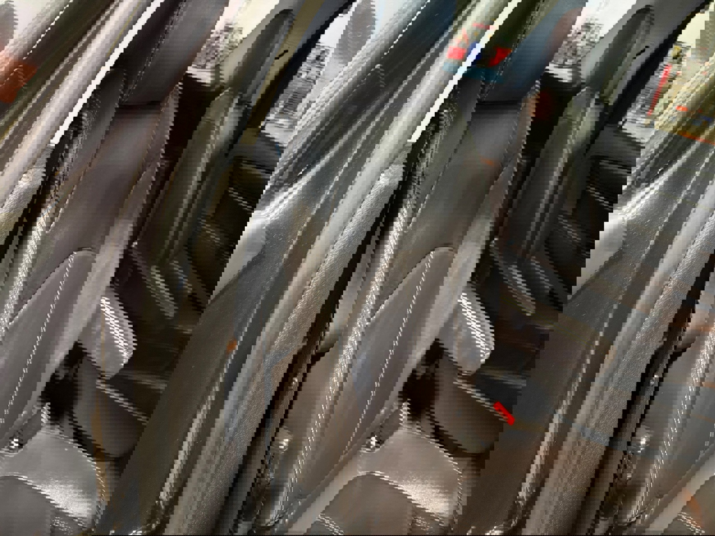 Used 2017 GMC Acadia Limited SLT image 17