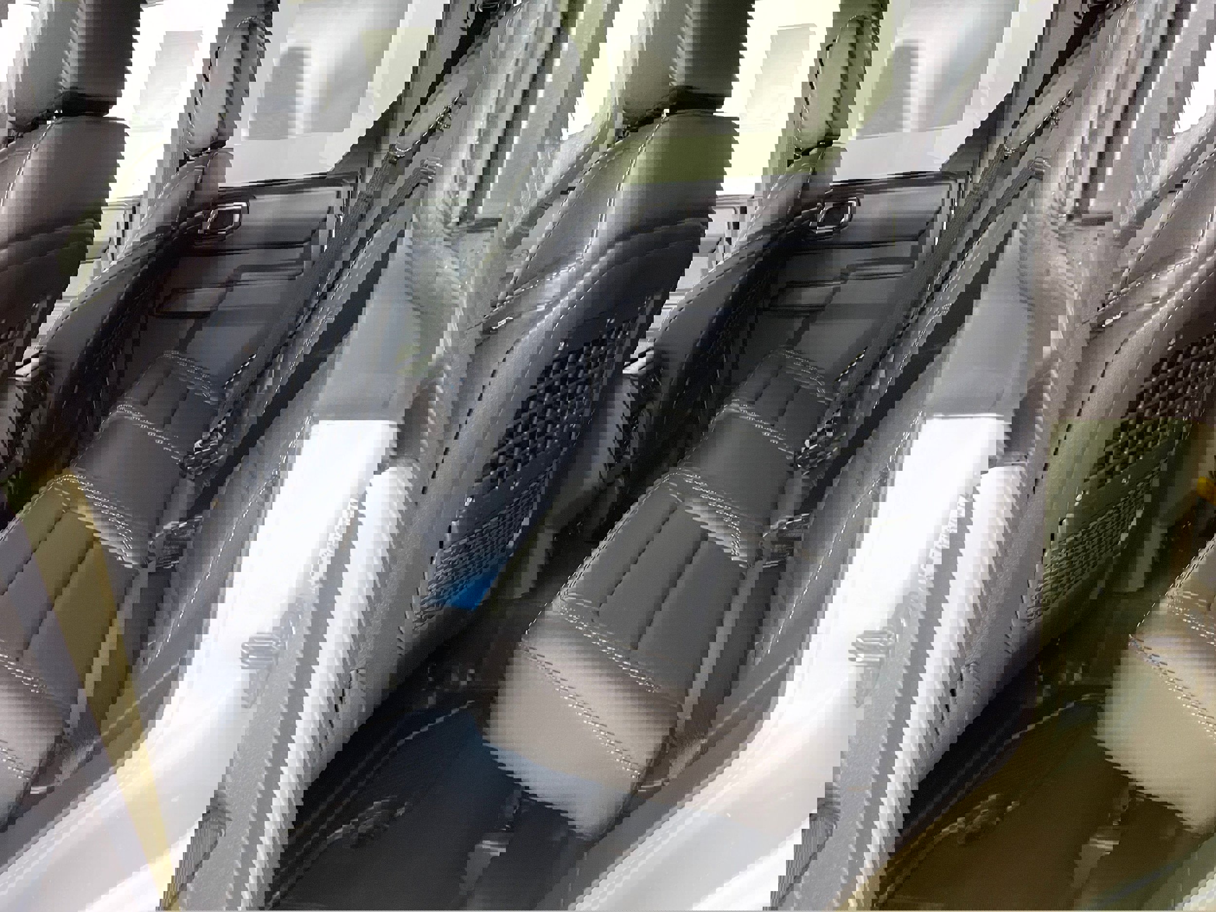 New 2025 Ford Bronco Badlands image 16