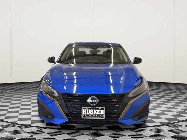 Used 2025 Nissan Altima 2.5 SR FWD image 3