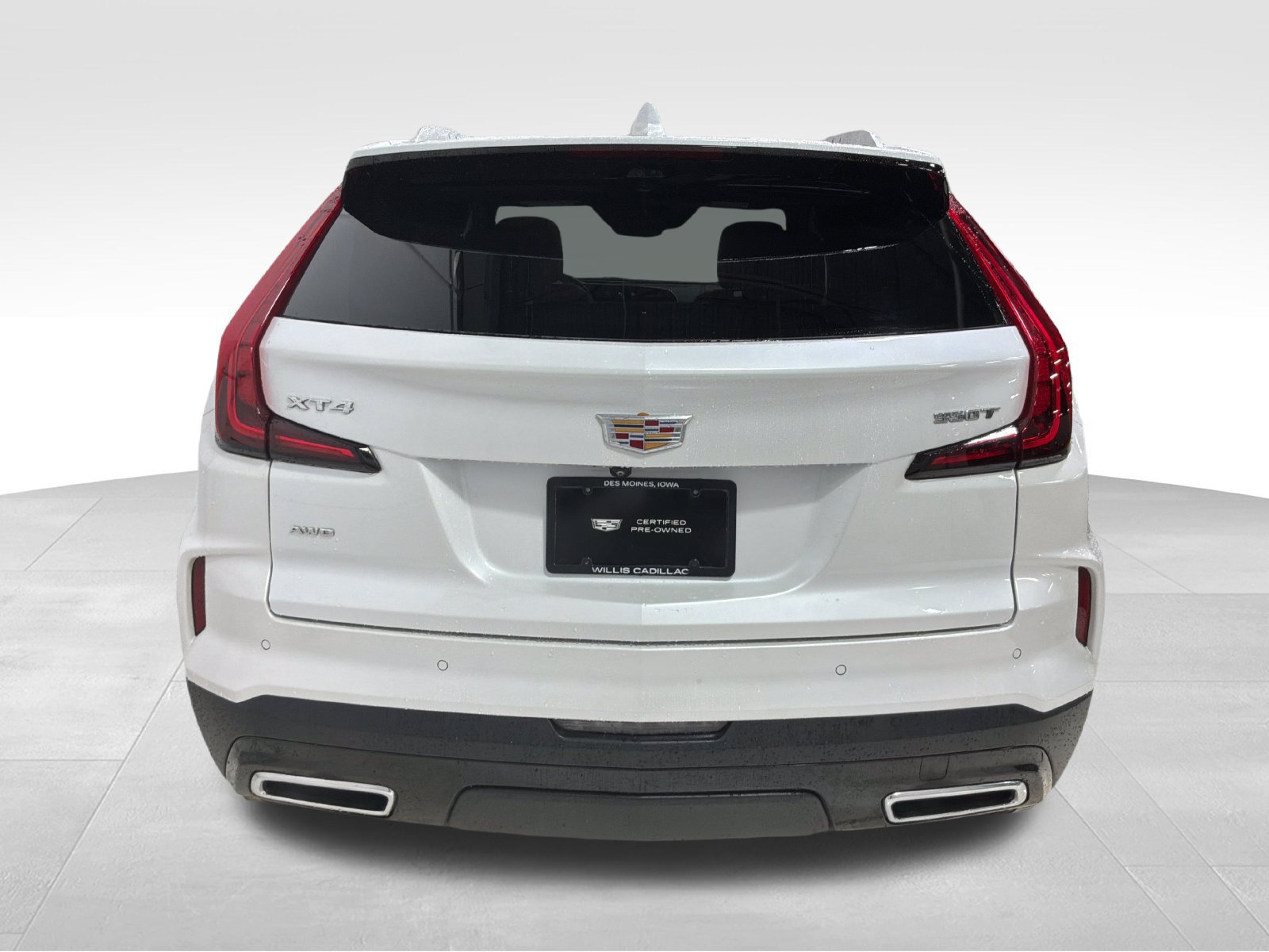 Used 2024 Cadillac XT4 Premium Luxury w/ Active Safety Package AWD/4WD image 6