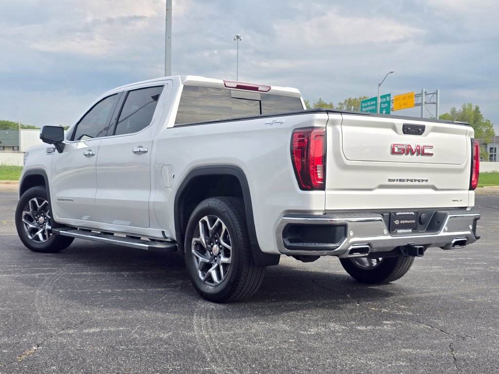 Used 2024 GMC Sierra 1500 SLT w/ SLT Premium Plus Package AWD/4WD image 15