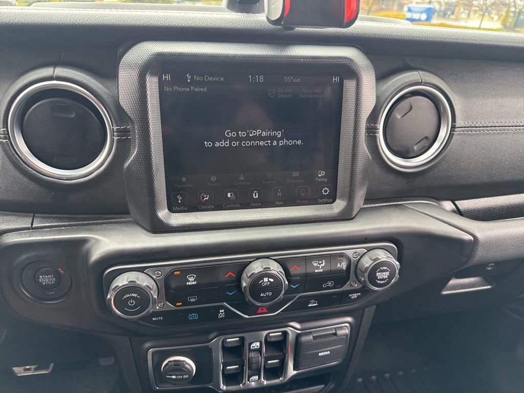 Used 2022 Jeep Wrangler Unlimited Sahara 4xe image 3