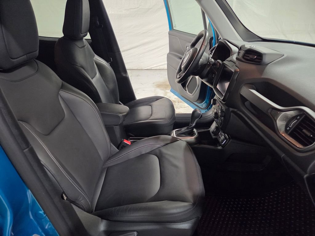 Used 2022 Jeep Renegade Limited image 11