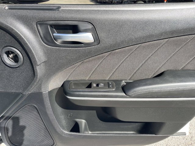 Used 2022 Dodge Charger SXT RWD image 23