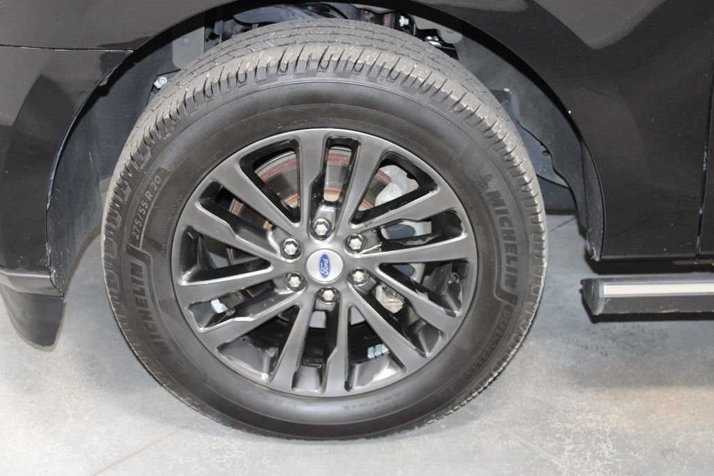 Used 2019 Ford Expedition Limited w/ Equipment Group 301A RWD image 61