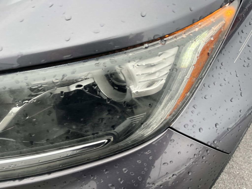 Used 2017 Honda CR-V EX image 9