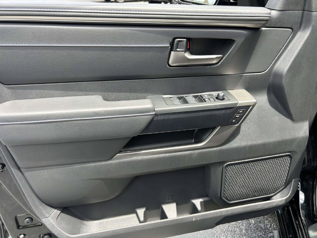 New 2026 Toyota Tundra Platinum w/ TRD Off-Road Package AWD/4WD image 19