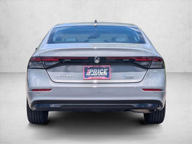 Used 2024 Honda Accord Touring image 7