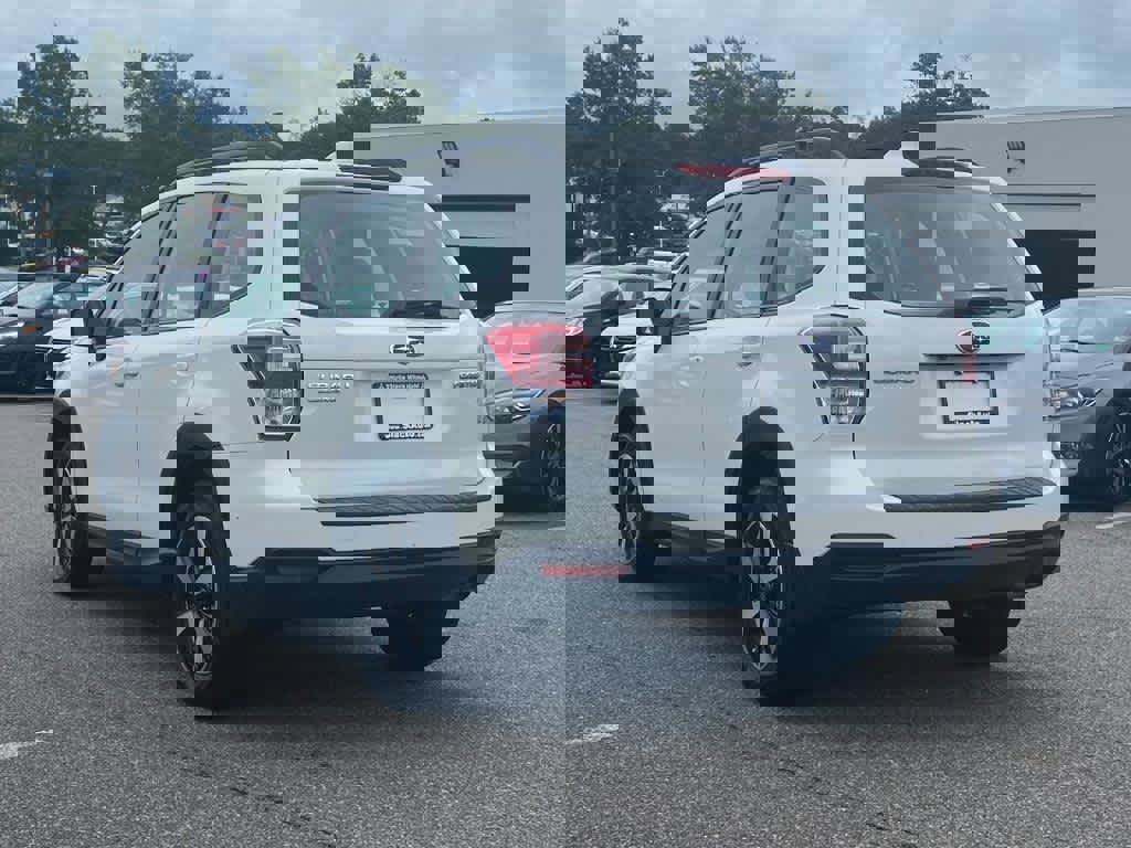 Used 2018 Subaru Forester 2.5i w/ Alloy Wheel Package image 3