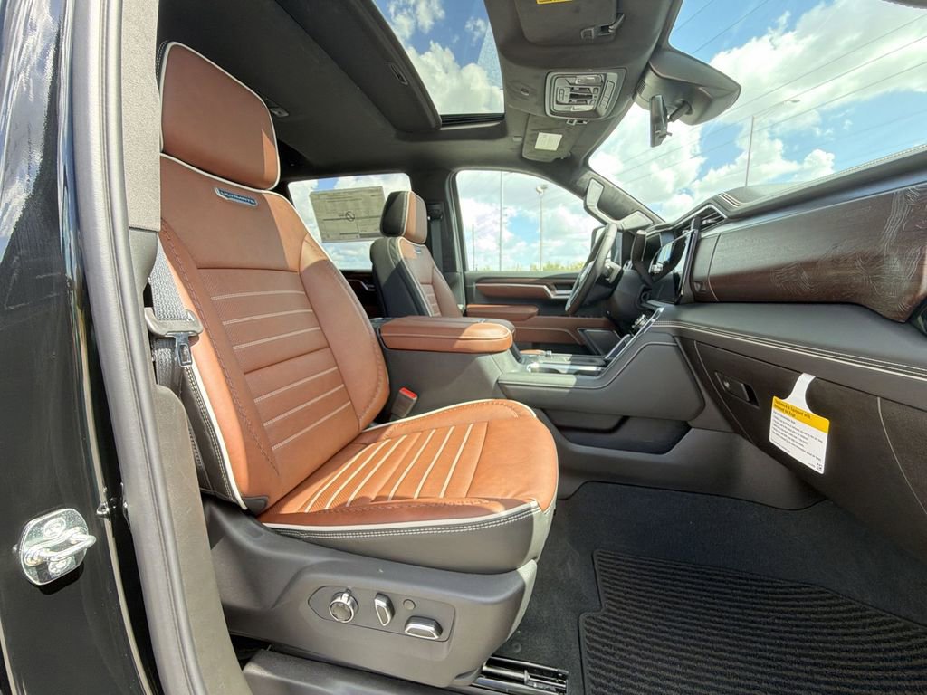 New 2026 GMC Sierra 2500 Denali Ultimate w/ Max Trailering Package image 14