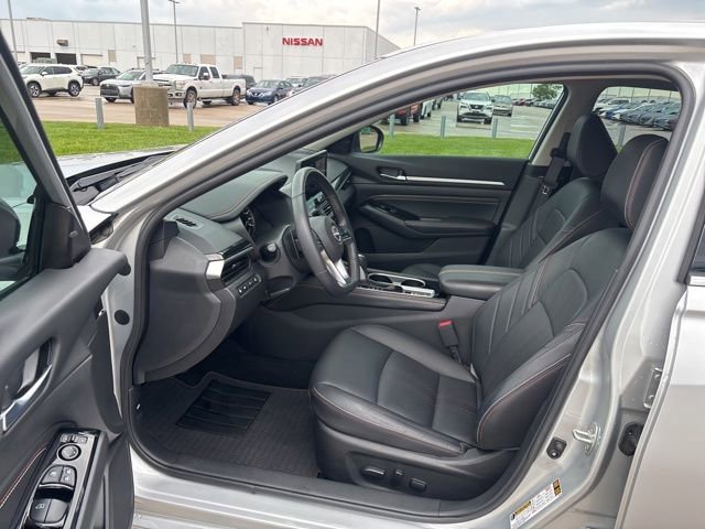 Used 2023 Nissan Altima 2.0 SR FWD image 19