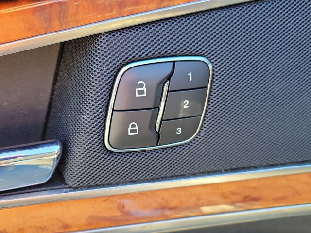 Used 2019 Lincoln Nautilus Reserve image 21