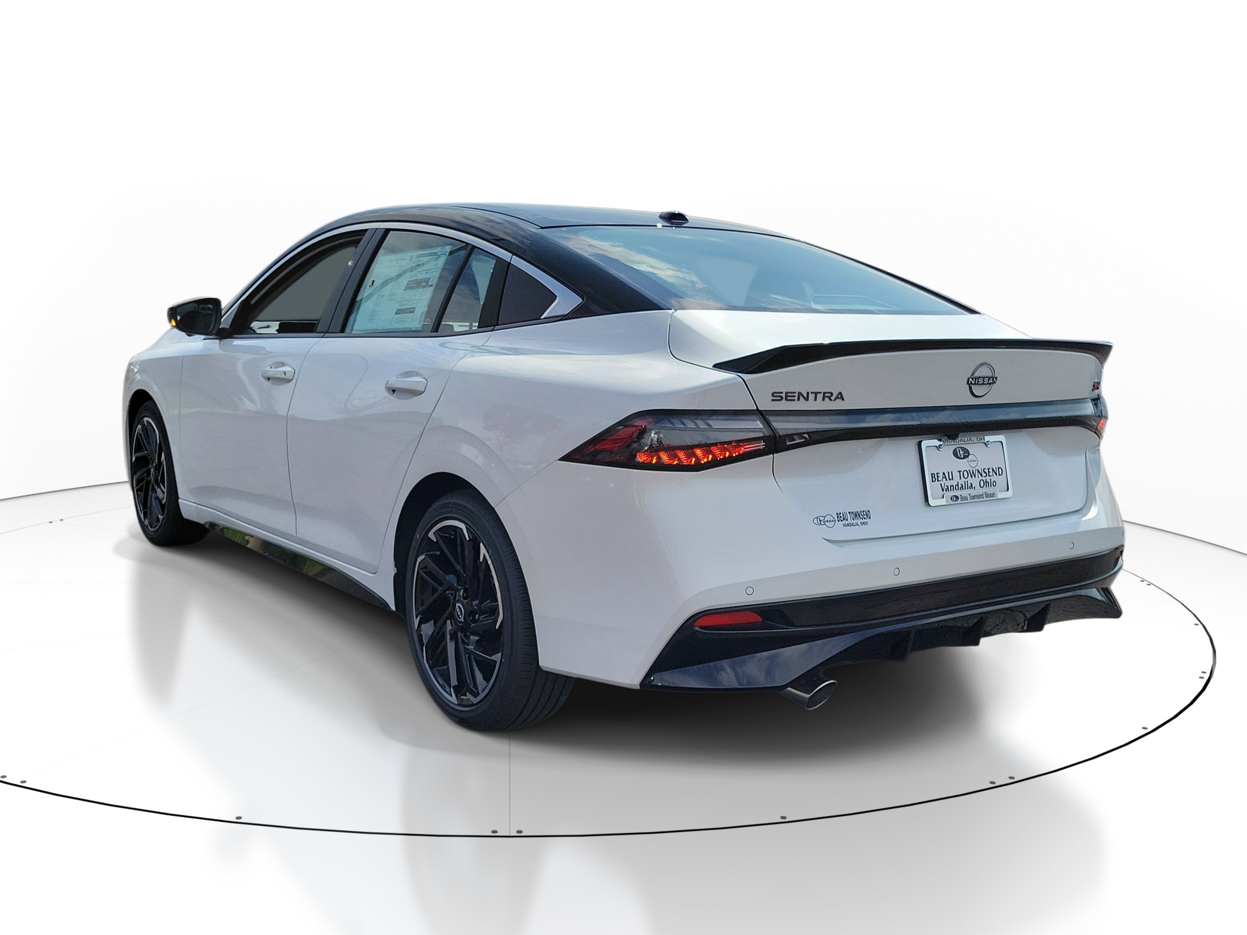 New 2026 Nissan Sentra SR w/ SR Premium Package FWD image 3