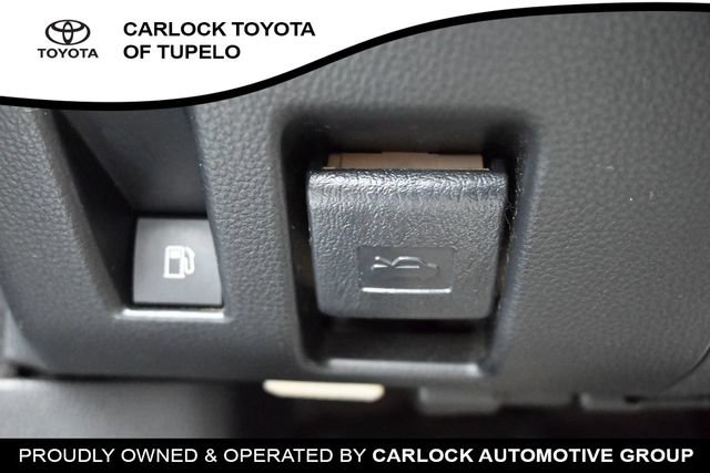 Used 2021 Toyota RAV4 Limited AWD/4WD image 30