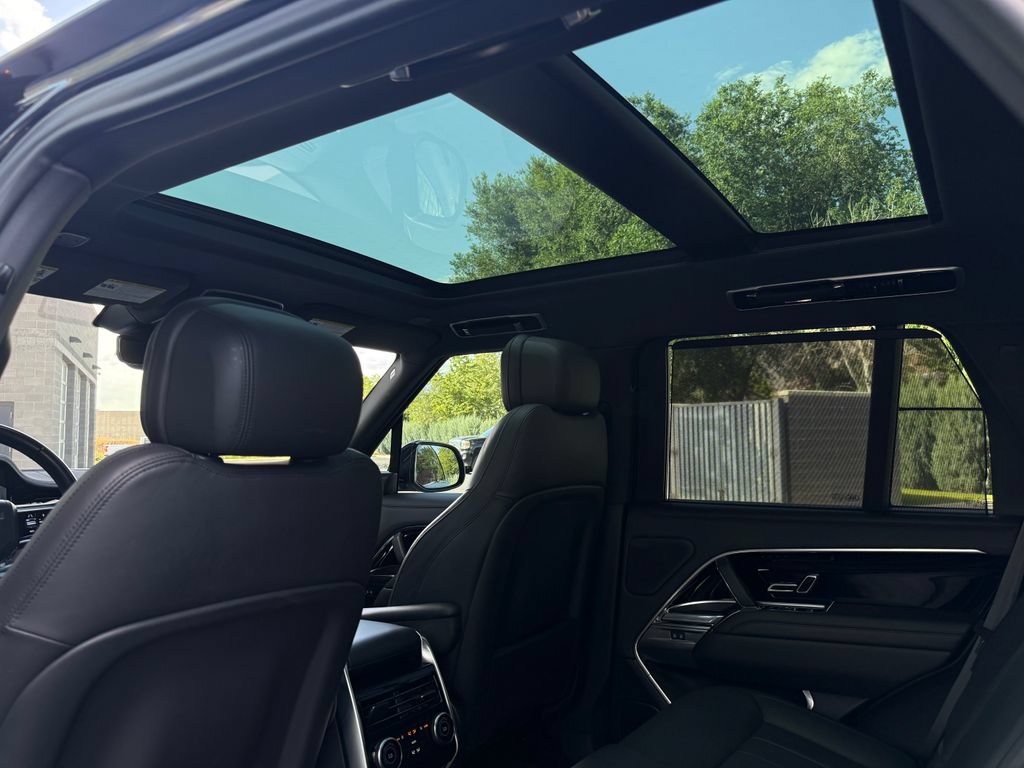 Used 2023 Land Rover Range Rover SE AWD/4WD image 36