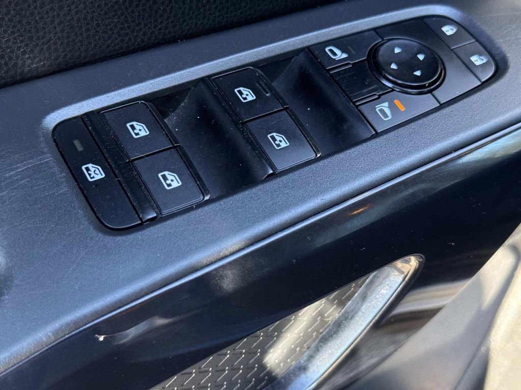 Certified 2024 Nissan Pathfinder SV image 18