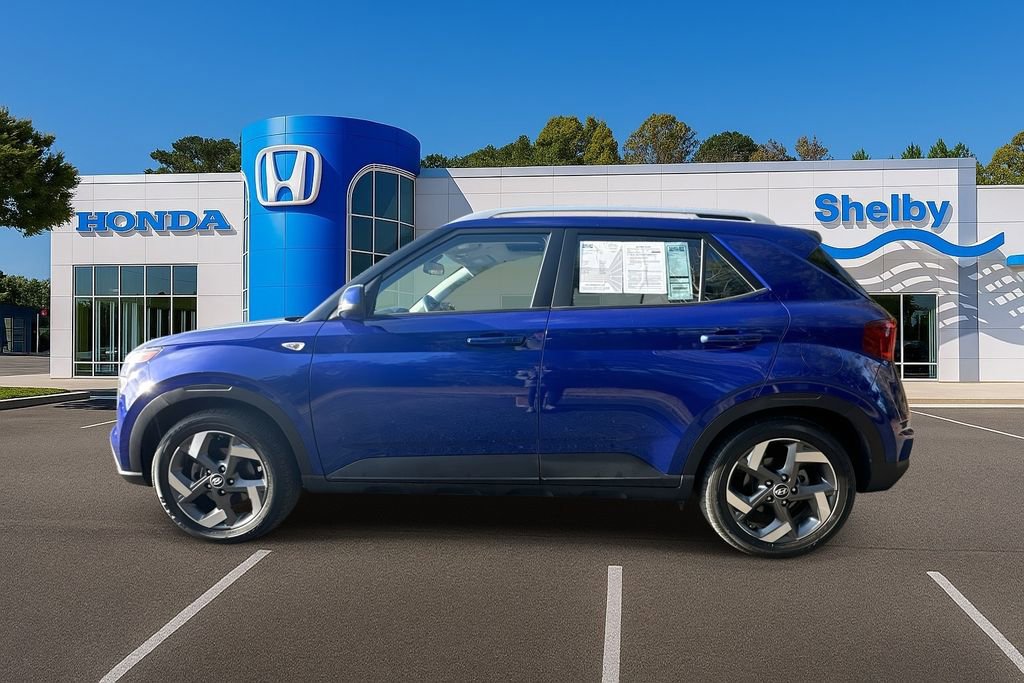 Used 2024 Hyundai Venue SEL image 5