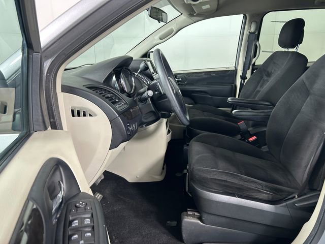Used 2017 Dodge Grand Caravan SE w/ Power Window Group image 12