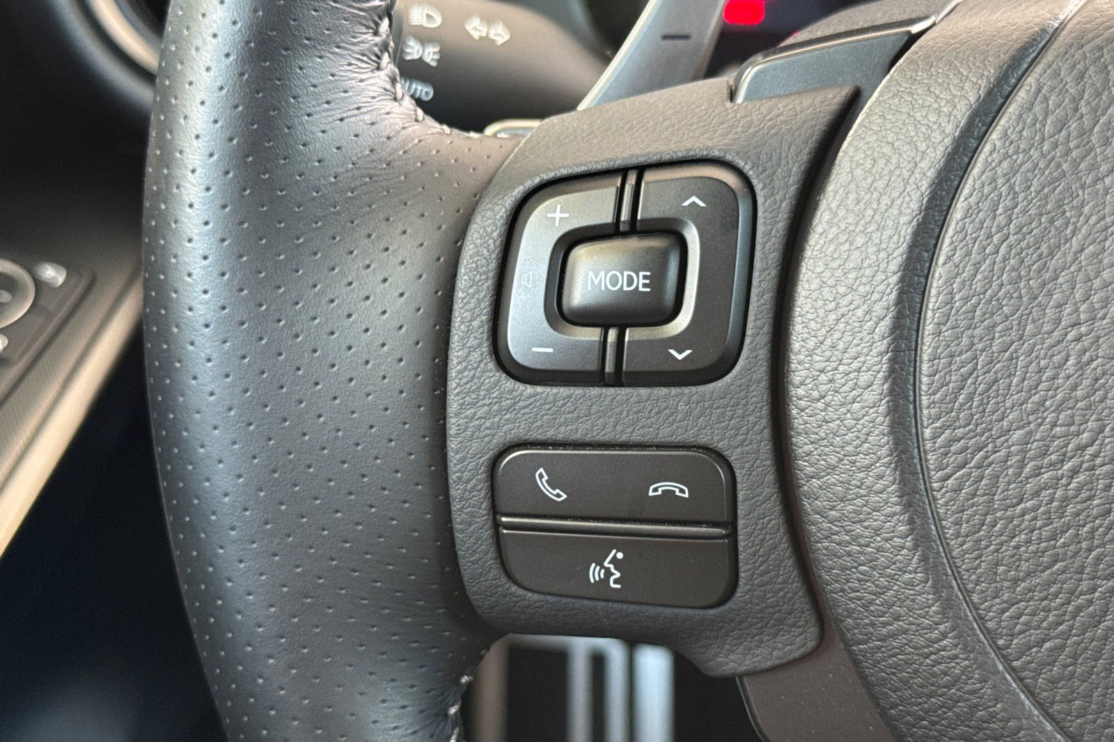 Used 2025 Lexus IS 350 F Sport RWD image 29