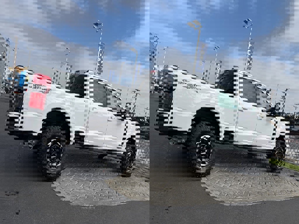 New 2026 Ford F250 Lariat w/ Tremor Off-Road Package image 2