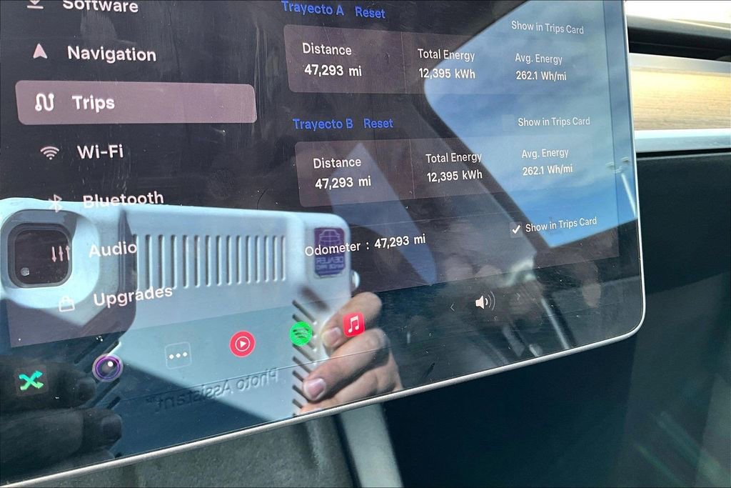 Used 2022 Tesla Model Y Long Range image 19