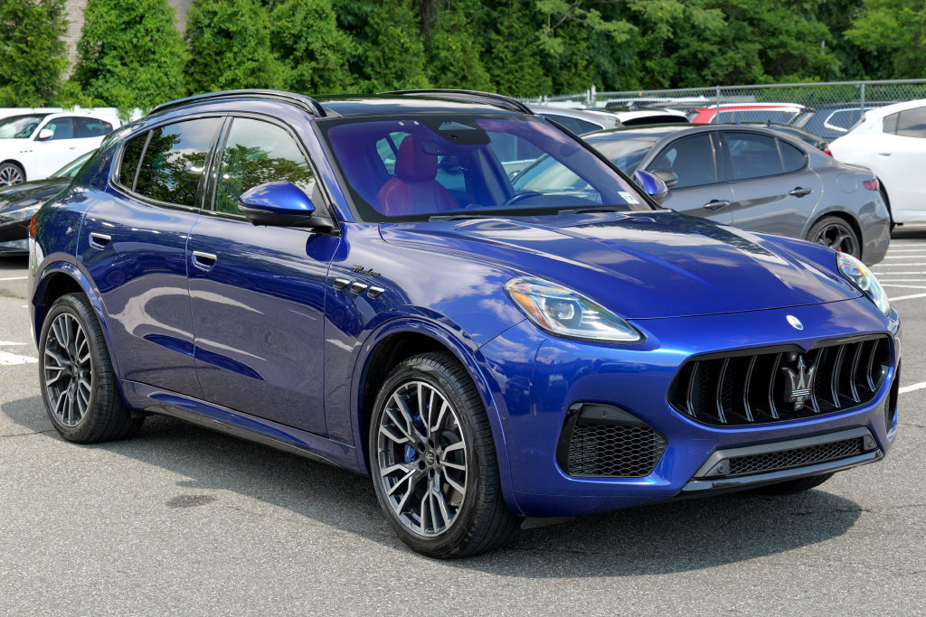 Used 2023 Maserati Grecale Modena AWD/4WD image 9