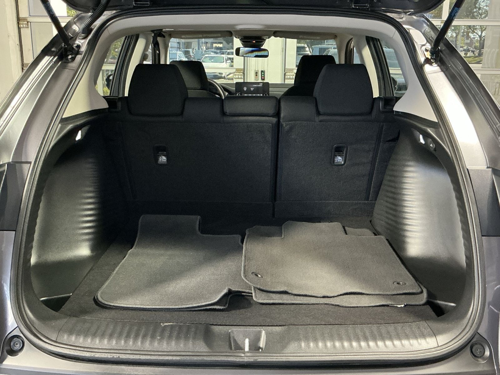 Used 2023 Honda HR-V LX image 24