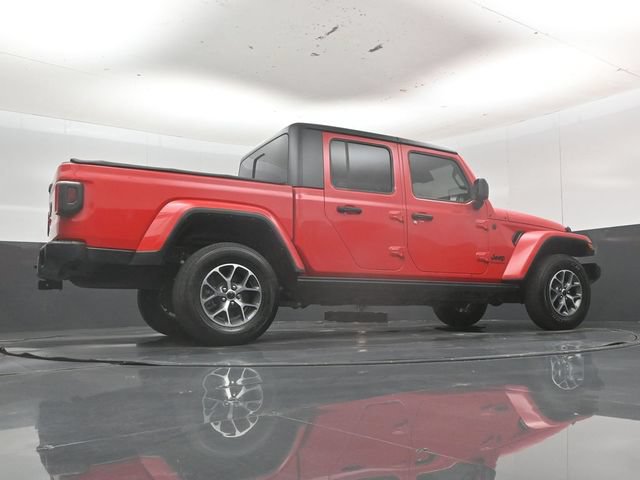 Used 2024 Jeep Gladiator Sport AWD/4WD image 45