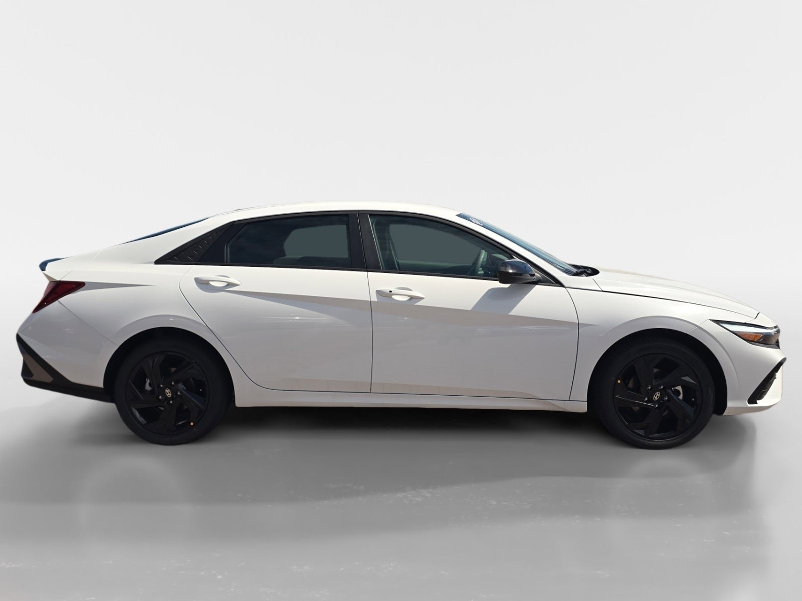 New 2026 Hyundai Elantra Sport FWD image 2