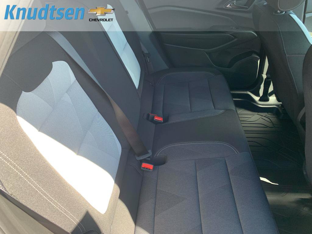 New 2026 Chevrolet Trax RS w/ Sunroof Package FWD image 13