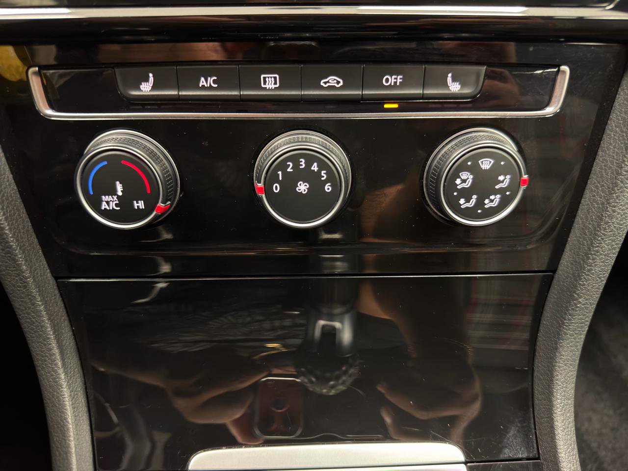 Used 2020 Volkswagen GTI S FWD image 22