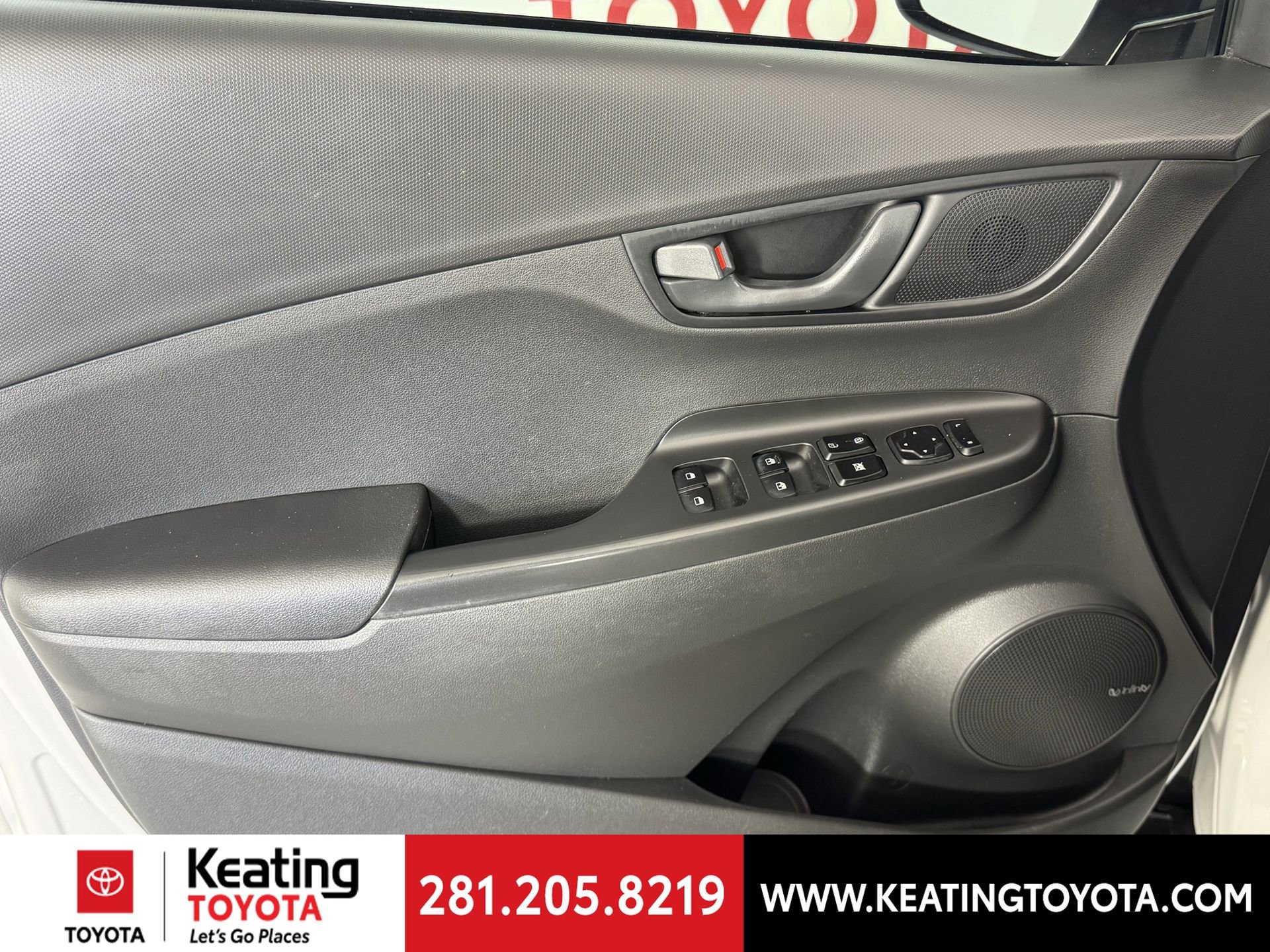 Used 2021 Hyundai Kona SEL Plus w/ Cargo Package image 10