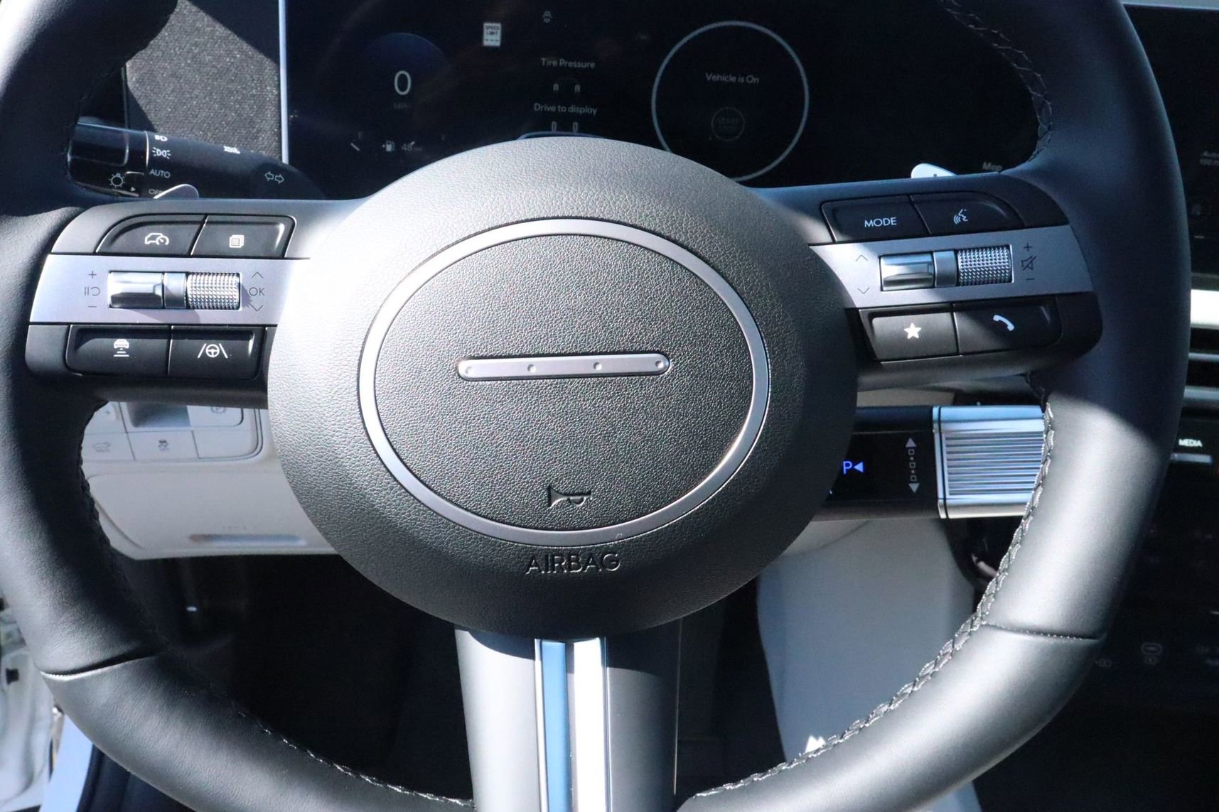 New 2026 Hyundai Tucson Limited image 12