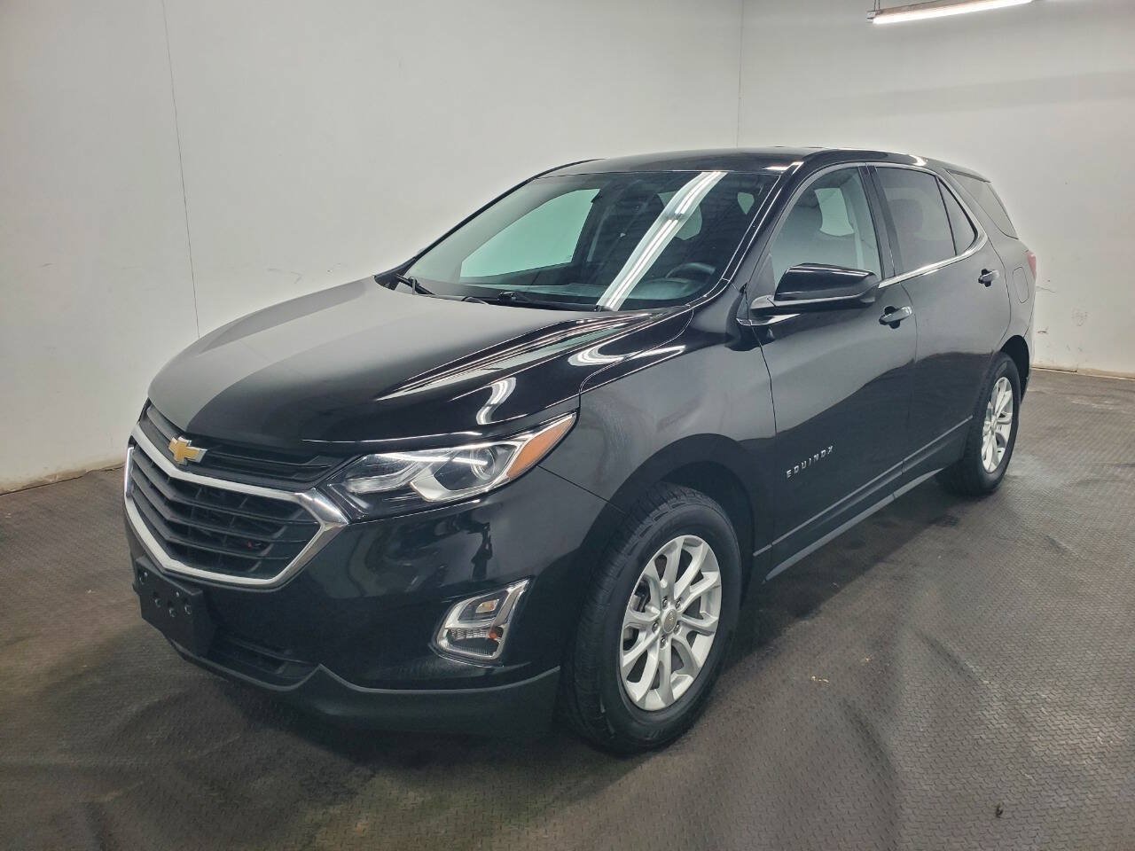 Used 2018 Chevrolet Equinox LT FWD image 1