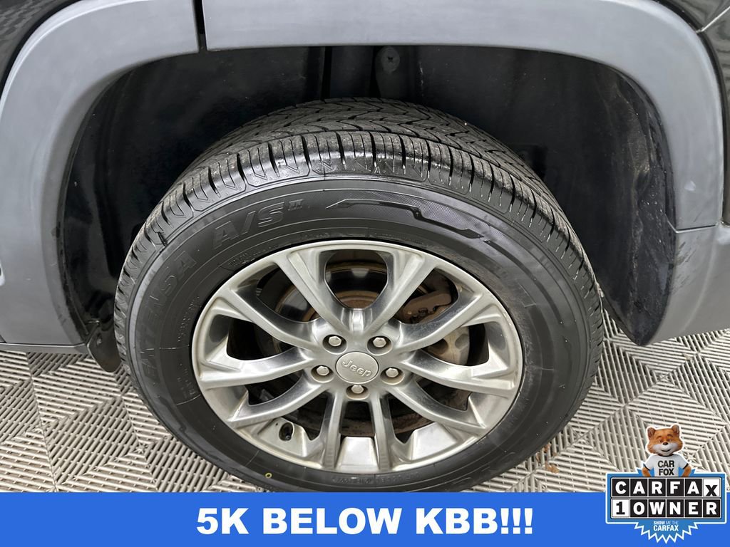 Used 2020 Jeep Cherokee Latitude Plus image 20