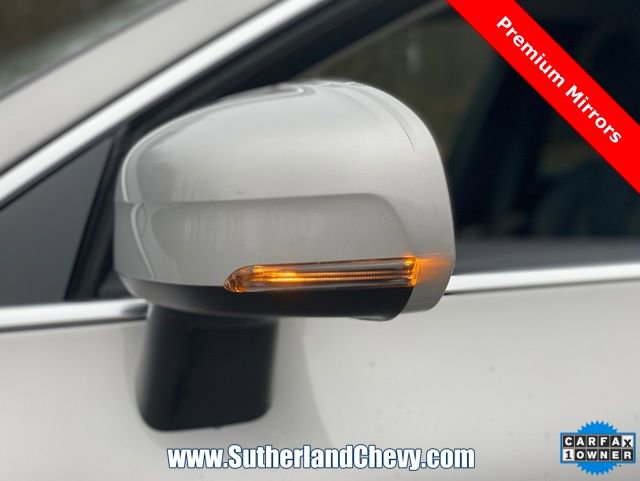 Used 2023 Volvo XC60 T8 Core image 11
