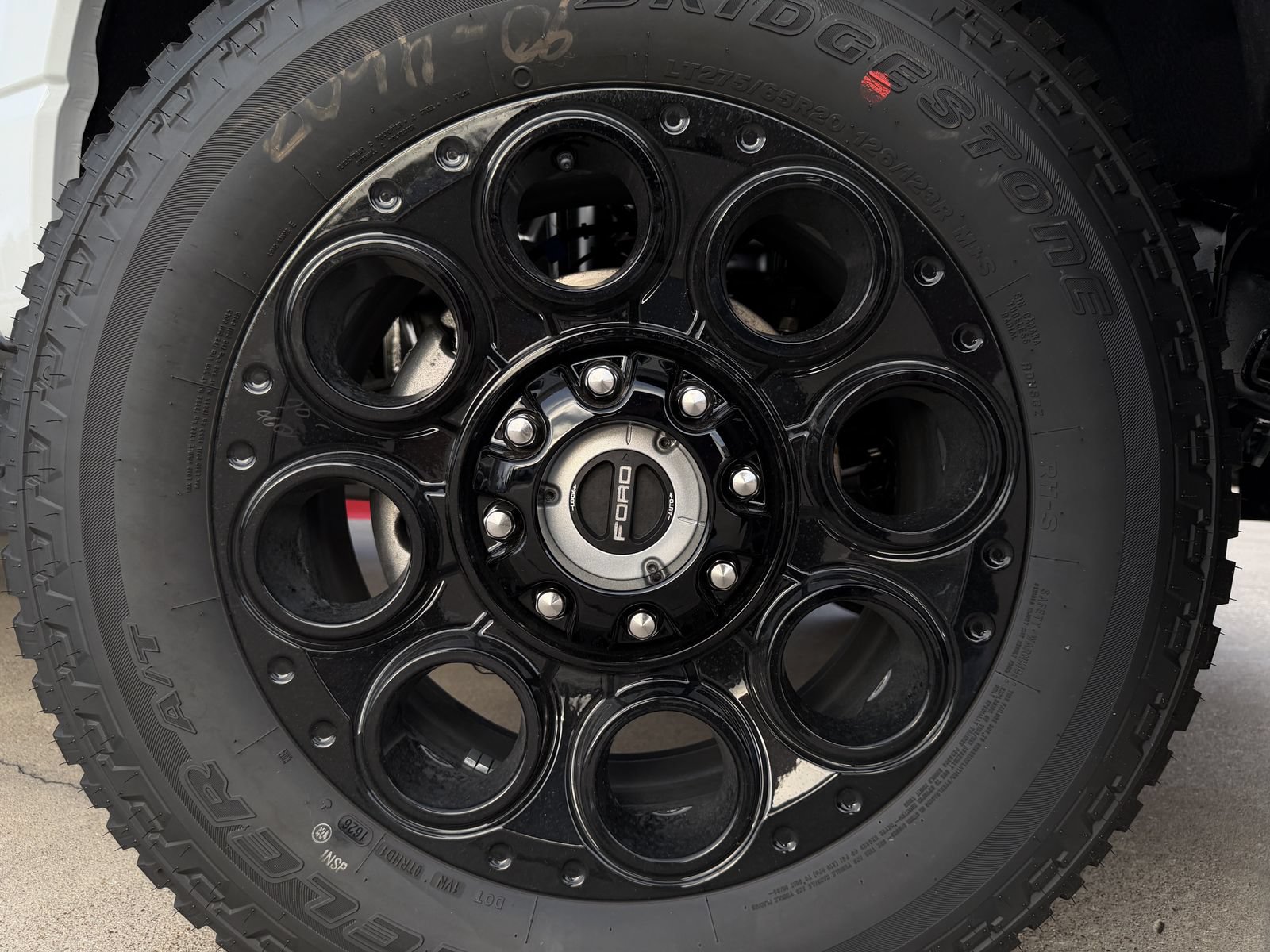 New 2026 Ford F350 Lariat w/ Black Appearance Package AWD/4WD image 8