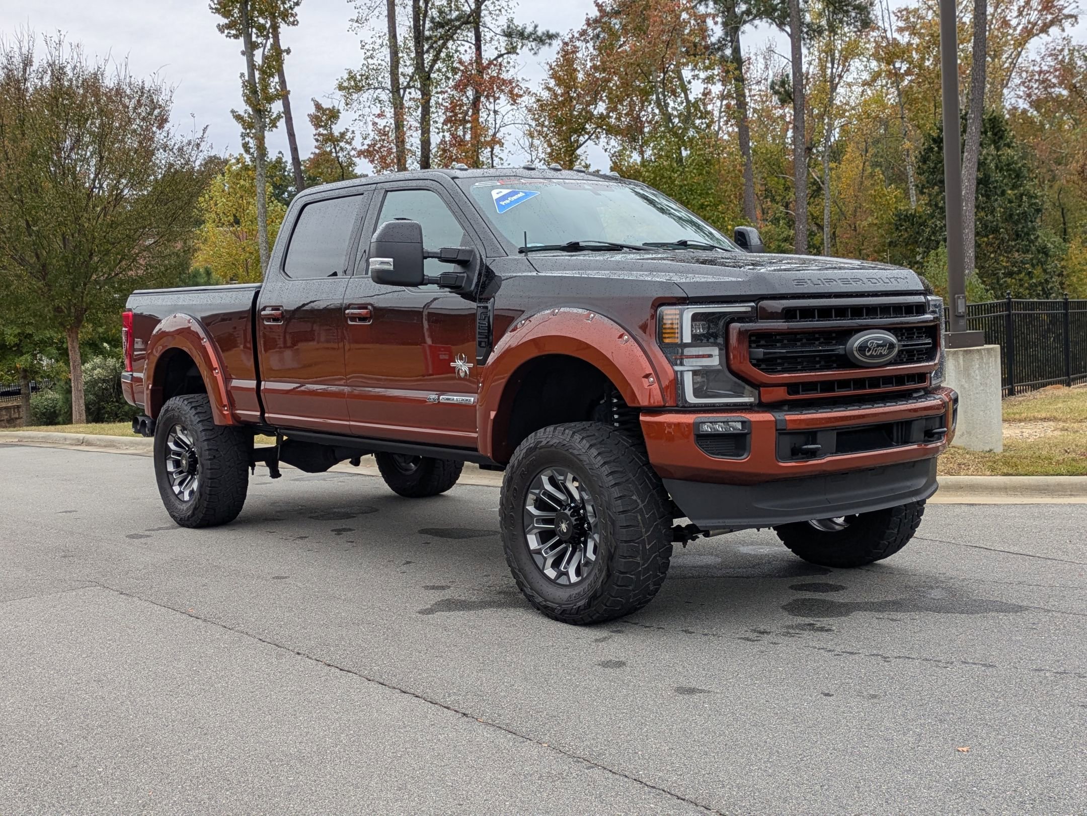 Used 2021 Ford F250 Lariat image 2